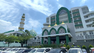 Hari Santri, RSI Sultan Agung Gelar Pemeriksaan Kesehatan Gratis di Masjid Baiturrahman Semarang