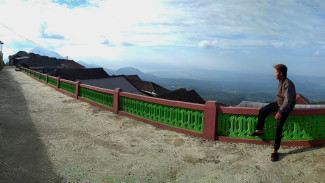 Pesona Ngaduman, Desa Tertinggi di Semarang yang Berselimut Kabut Indah