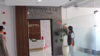 Seorang Pria Tiba-Tiba Serang PNS Wanita dengan Airsoft Gun di Kantor Kesbangpol Sragen