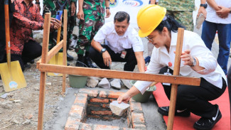 Dukung Koperasi Merah Putih, Agustina Wilujeng Lakukan Peletakan Batu Pertama Gudang Koperasi