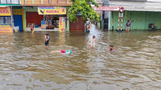 Waspada Banjir! Sebagian Besar Wilayah Jawa Tengah Diprakirakan Hujan Sedang hingga Lebat Siang dan Sore Hari Ini