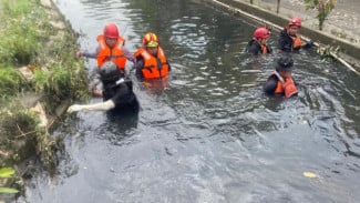 Banjir Semarang, Bocah 9 Tahun Hanyut di Selokan Semarang Saat Hujan Deras