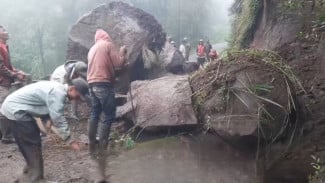 Longsor di Lereng Merbabu Boyolali Putus Akses Jalan Penghubung Boyolali-Magelang