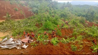 BNPB Lakukan Modifikasi Cuaca di Cilacap, Percepat Pencarian Korban Longsor