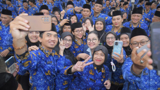 Wali kota Semarang, Agustina Wilujeng Galang Kekuatan ASN Bantu Pekerja Rentan