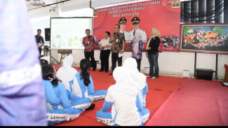 Dari Jelantah Jadi Manfaat: Pemkot Semarang Apresiasi Inovasi Pelajar di Pasar Johar
