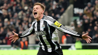 Kejutan di James Park! Brave Harvey Barnes Benamkan Manchester City