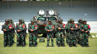 Prajurit Kodam IV/Diponegoro Latihan Perang Gerilya