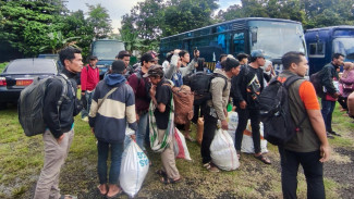 Pemprov Jateng Pulangkan 100 Warga Jawa Tengah yang Terdampak Banjir Sumatera