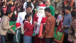 Wapres Gibran Sambangi Ibadah Natal di Salatiga, Bagikan Kado dan Pesan Persatuan