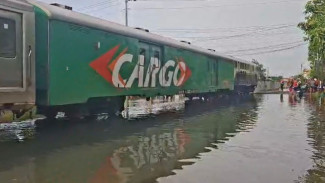 Genangan Air Tutup Jalur KA Pekalongan–Sragi, Sejumlah Kereta Dialihkan dan Dibatalkan