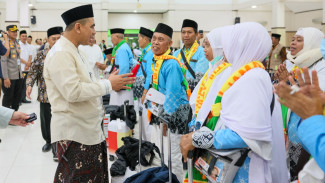 Kloter Pertama Jemaah Calon Haji Jawa Tengah Terbang ke Madinah