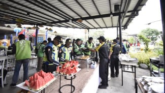 Ratusan Driver Ojol Dan Supeltas Sarapan Bareng Dan Cek Kesehatan Gratis