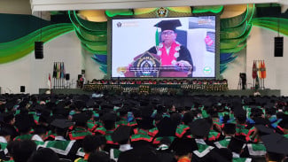 Unissula Lepas 2.418 Wisudawan pada Prosesi Ke-98, 50 di Antaranya Pejabat Publik