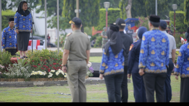 Walikota Semarang pimpin upacara HUT Korpri.
