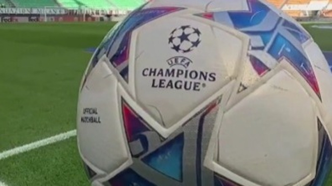 Bola Liga Champions UEFA
