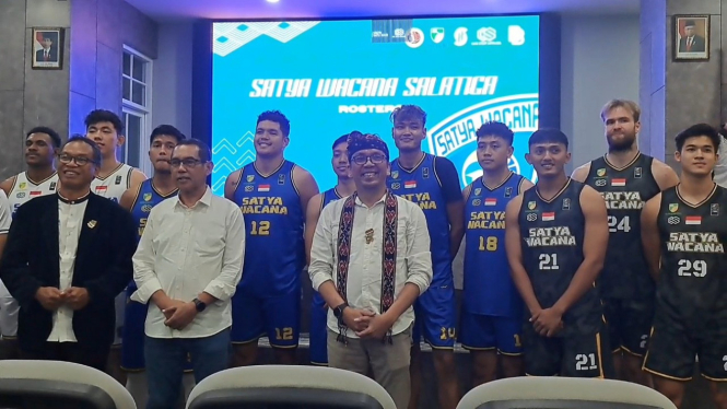 UKSW Kenalkan Tim Basket Satya Wacana Salatiga Musim 2024