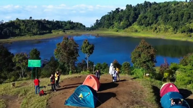 Camping ground Bukit Pandang Telaga Dringo Dieng.