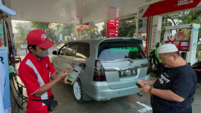 Suasana SPBU di Kendal Jateng.