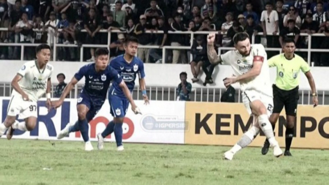 Laga Persib lawan PSIS di Liga 1