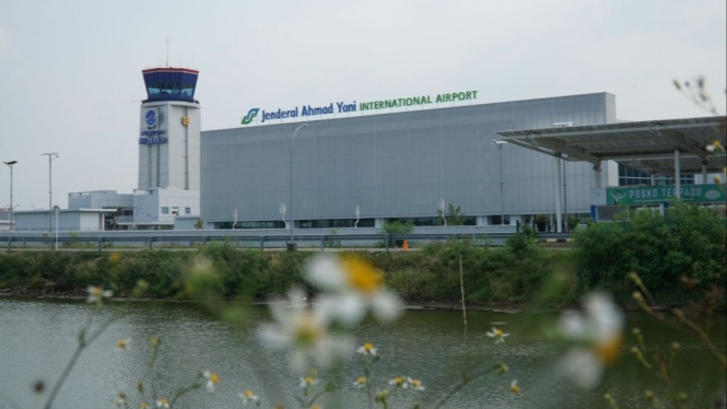 Bandara Ahmad Yani Semarang.