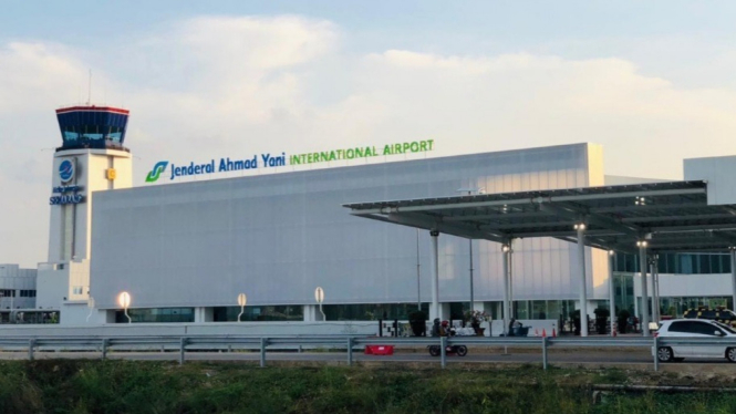 Bandara Ahmad Yani Semarang.