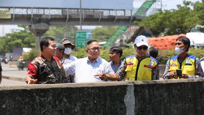 Unissula bersama Satker PJN PUPR tinjau Jalan Kaligawe Semarang.