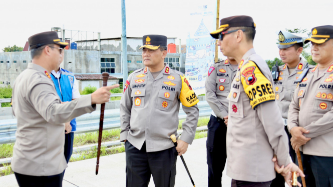 Kapolda Jateng cek jalan tol fungsional Solo-Jogja.l