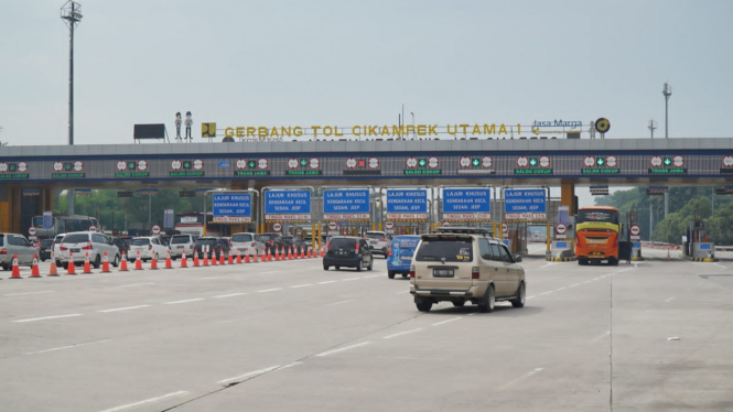 Tol Cikampek Utama ke Kalikangkung sudah normal.