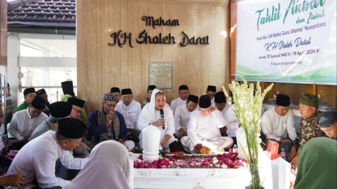 Wali Kota Semarang hadiri Maulidurrasul dan Haul KH Sholeh Darat.