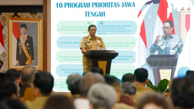 Pj Gubernur Jawa Tengah Nana Sudjana saat Musrenbamg 2024.