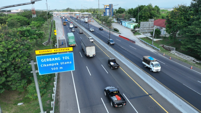 Situasi jalan tol pada libur panjang Kenaikan Isa Almasih 2024.