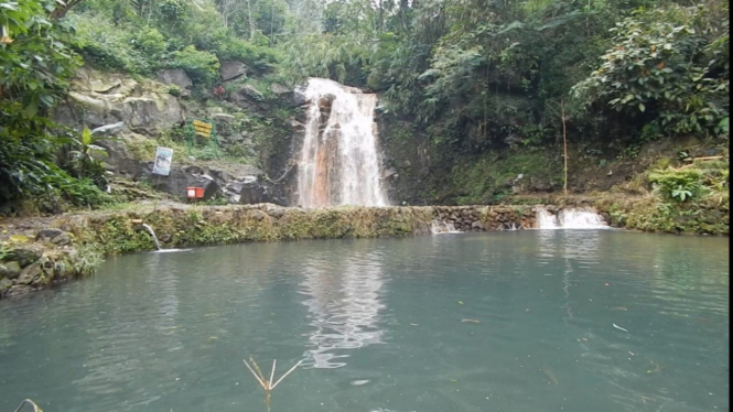 Air terjun Klenting Kuning Sumowono, Kabupaten Semarang.