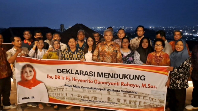 Deklarasi dukungan kepada Mbak Ita maju ke Pilwakot Semarang 2024.