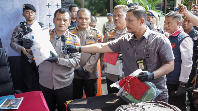 Kapolda Jateng tunjukkan BB narkoba jenis sabu-sabu di Magelang.