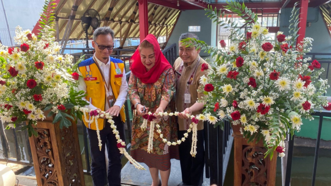 Wali Kota Semarang terima rumah apung dari KemenPUPR.