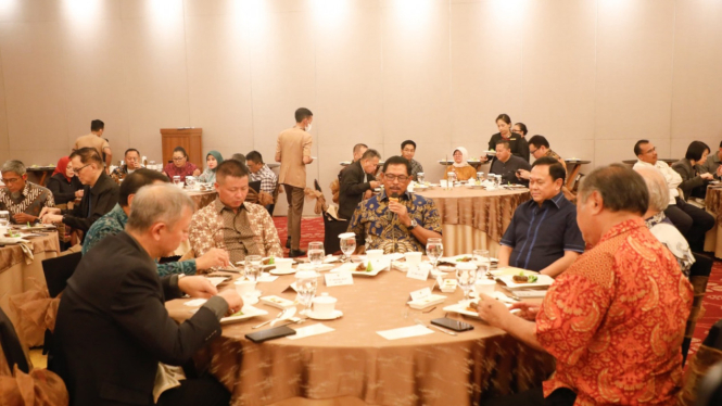 Business Dinner yang Dihadiri Para Pengusaha