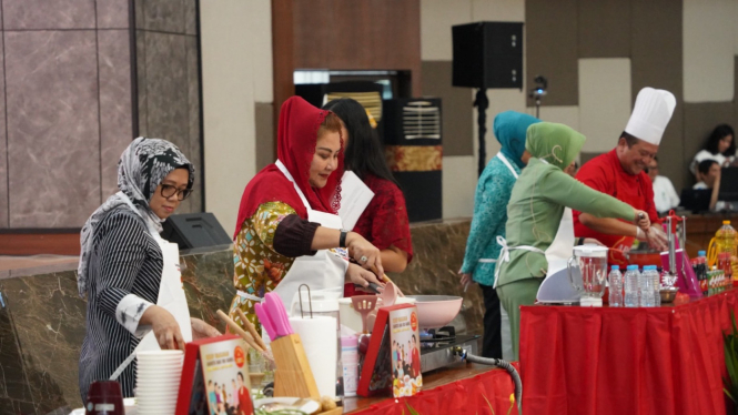 Wali Kota Semarang memasak bersama kampanyekan kembali ke meja makan