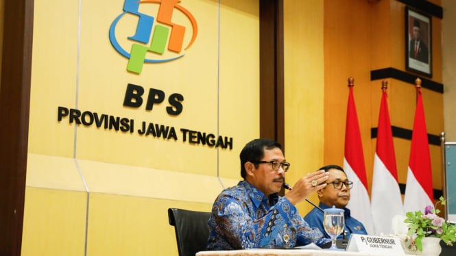Pj Gubernur Jawa Tengah, Nana Sudjana di Kantor BPS Jateng