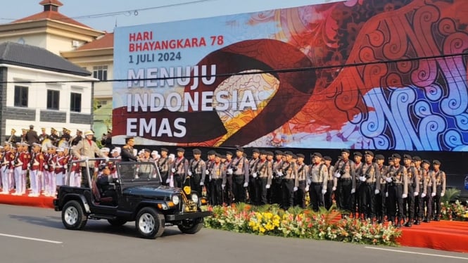 Kapolda Jateng inspeksi pasukan HUT Bhayangkara di Semarang