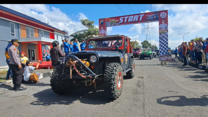 Ratusan Offroader Ikuti Latber Off Road Hut 78 Bhayangkara