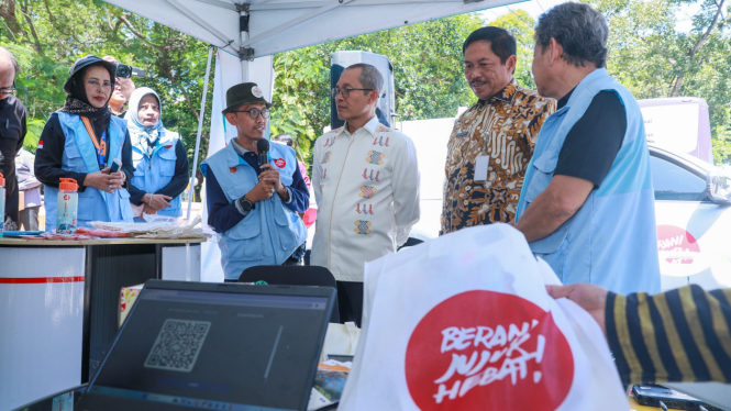 Pj Gubernur Jawa Tengah saat kegiatan pembukaan Roadshow Bus KPK