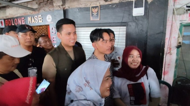 Gibran ajak Dico ke Posko Relawan Gibran di Semarang.