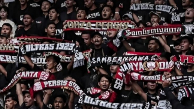 Suporter Persis Solo di Stadion Manahan.