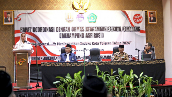 Wali Kota Semarang memberi sambutan di Rakor FKUB