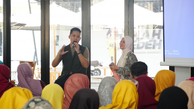 Dico Ganinduto diskusi peran parenting dengan guru