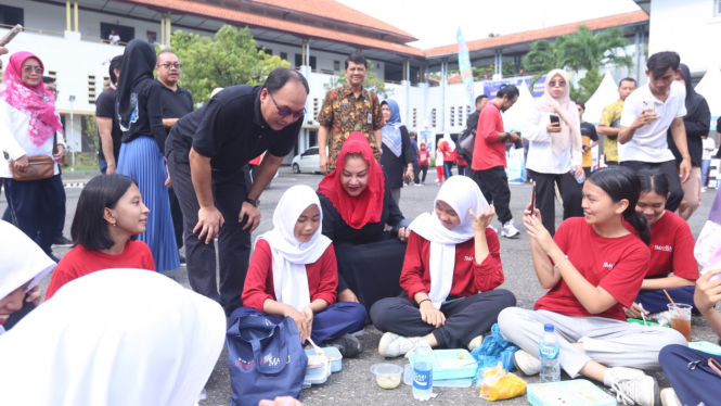 Uji coba makan gratis di Kota Semarang