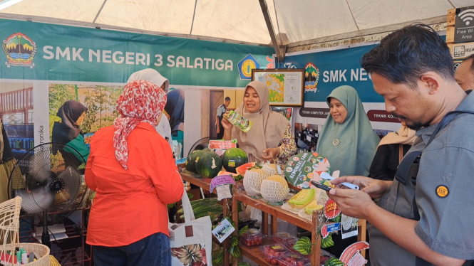 Ribuan Warga Serbu Produk UMKM Di Salatiga