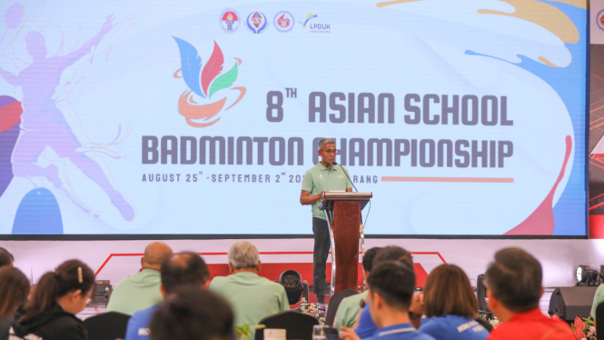 Sekda Provinsi Jateng Sumarno buka Asian School Badminton Championship