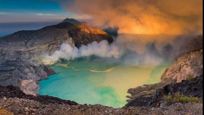 Kawah Gunung Ijen Banyuwangi Jawa Timur.